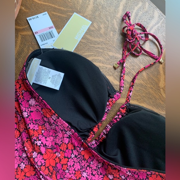 Michael Kors One Piece Swimsuit Size 10 (US) NWT! Fits like Size 6 (US)! - Picture 4 of 6